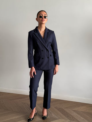 Reggie Suit