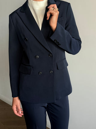 Axel Cross Suit