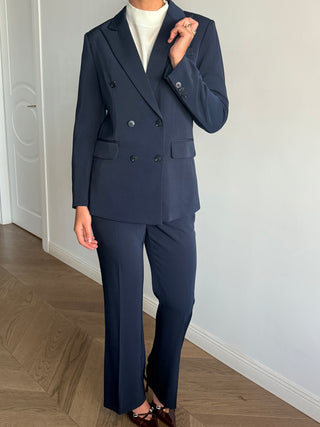 Axel Cross Suit