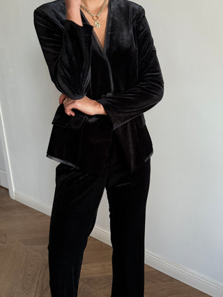 Lily Suit