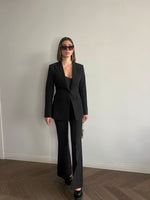 Black portado suit
