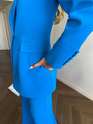Royal blue portado suit